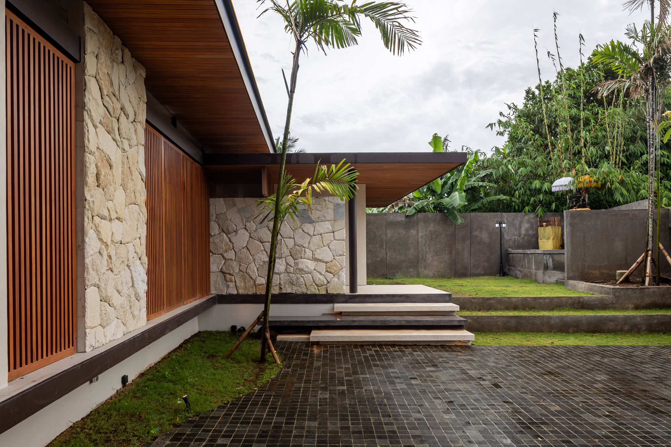 Batuan Villa portfolio image 2.
