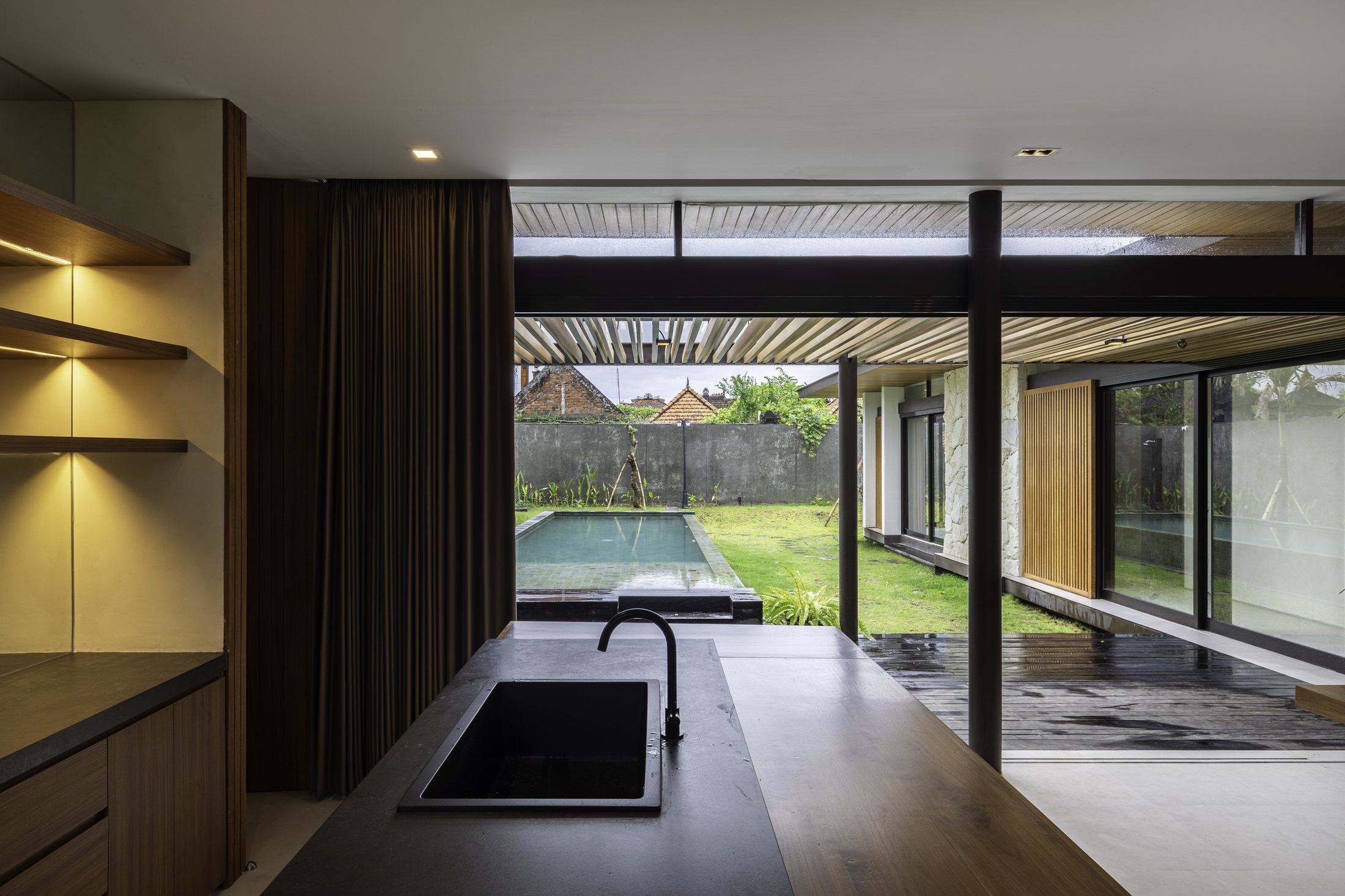 Batuan Villa portfolio image 7.