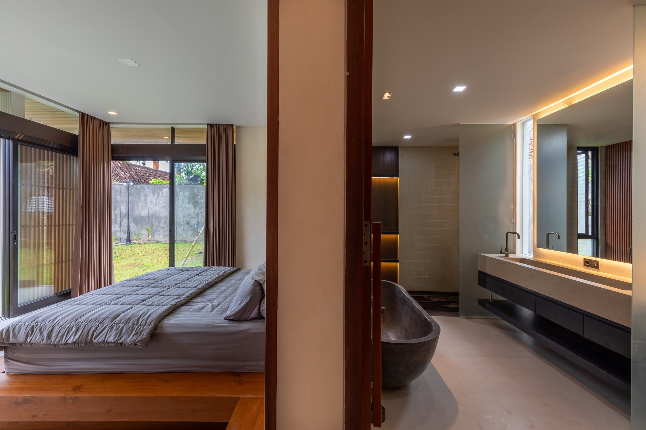 Batuan Villa portfolio image 20.