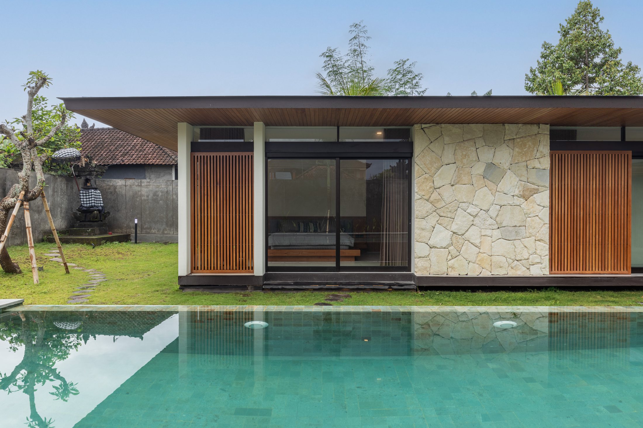 Batuan Villa portfolio image 28.